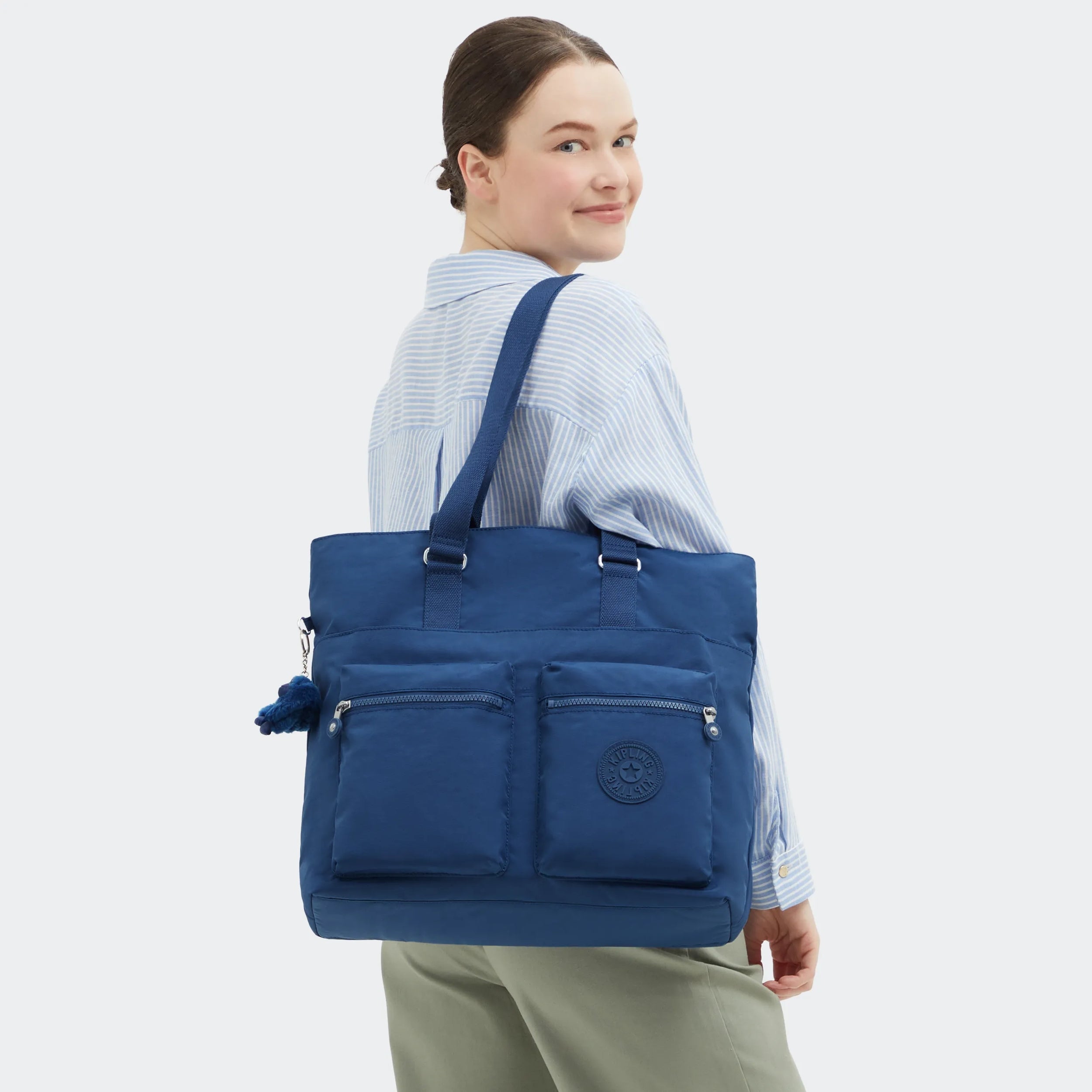 India 16 Laptop Tote Bag - Image 2