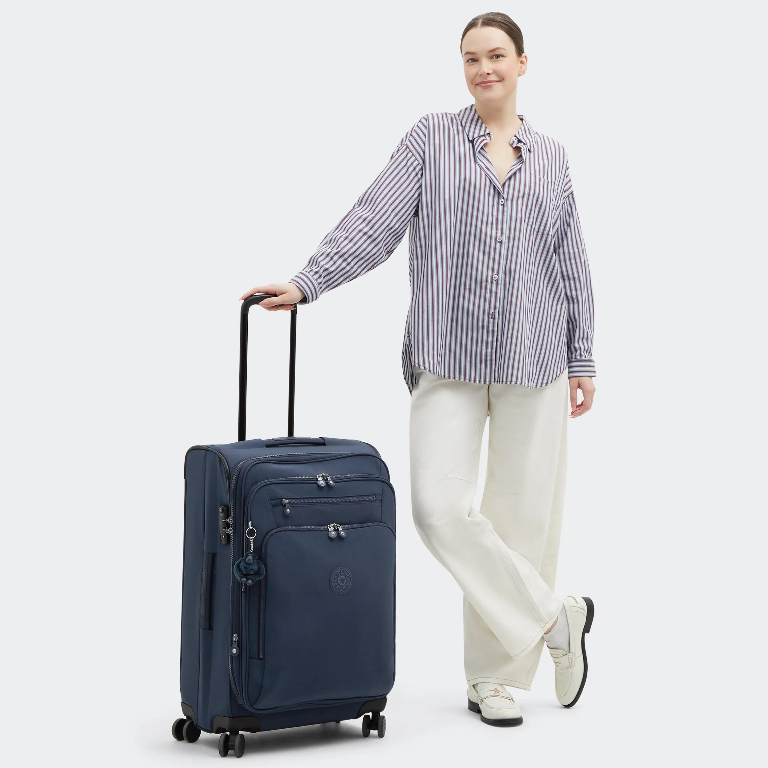 Youri Spin Medium 4 Wheeled Rolling Luggage - Image 2